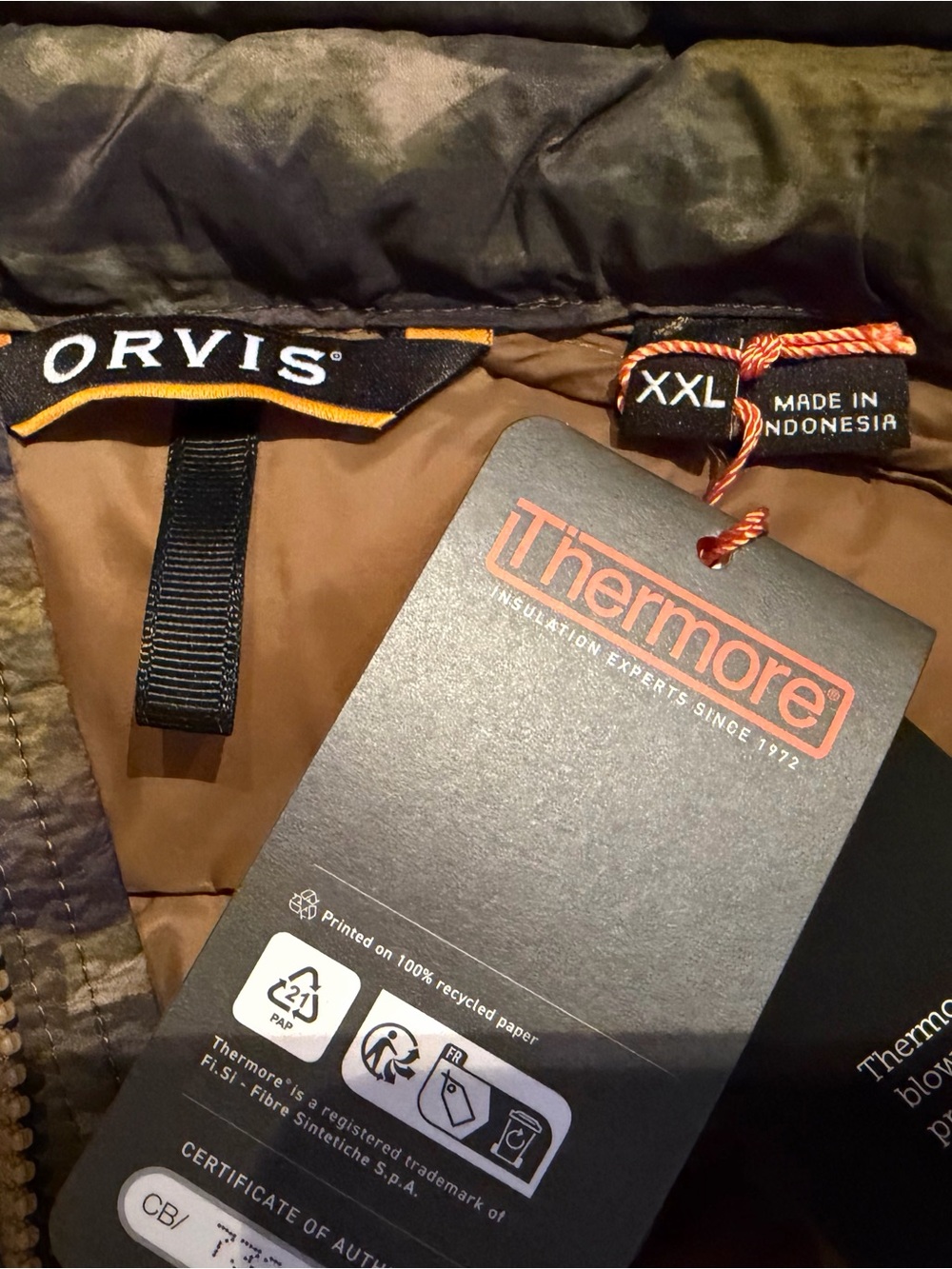 Orvis Men’s Camo Quilted Vest in Olive and Tan - Picture 6 of 7